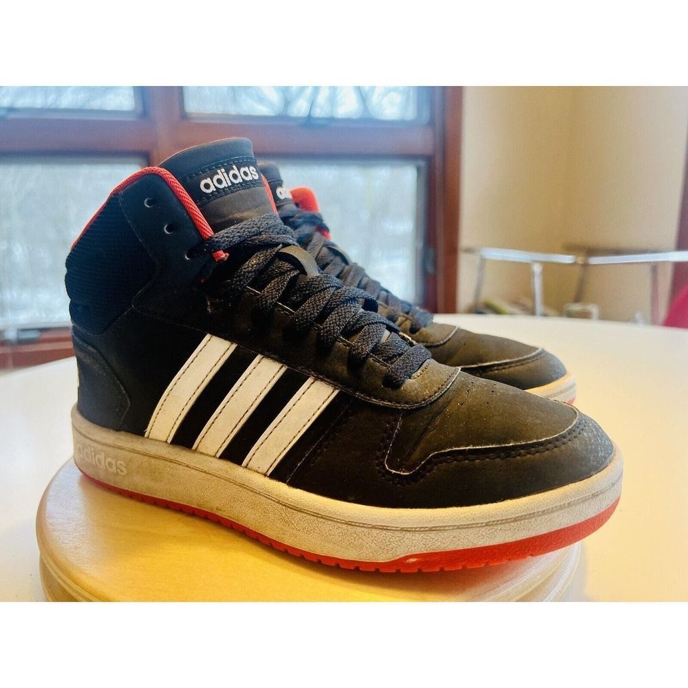 Size 6.5 - adidas Hoops 2.0 Mid Black‎